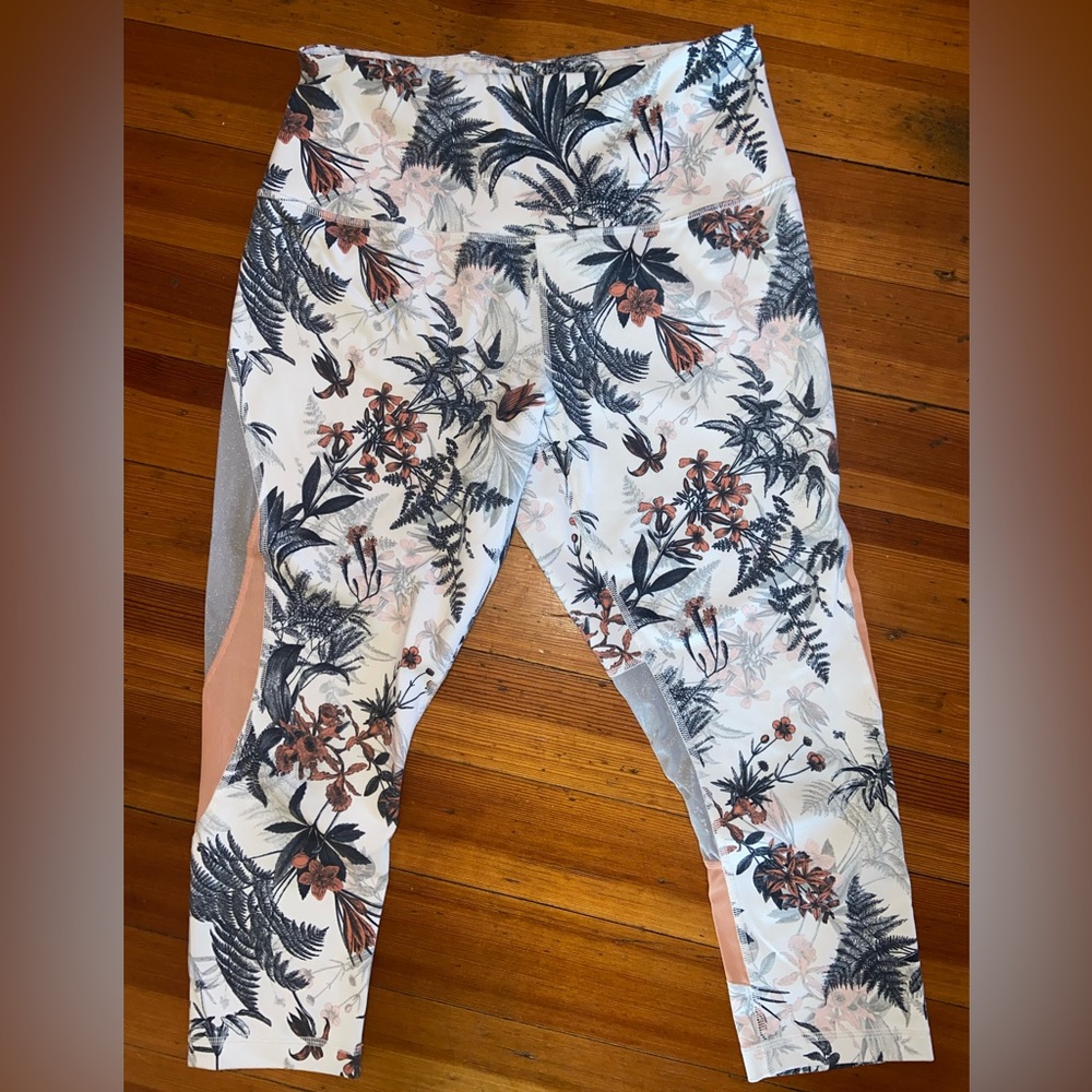 Athleta Cropped Leggings
